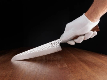 Aka Tori Damaszener-Chefmesser 8" mit Gravur - Tokyo Hammer