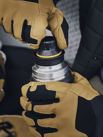 Termo turístico/viajero Contigo 740ml - Negro mate